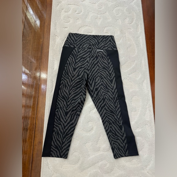 Adidas leggings - Picture 3 of 3